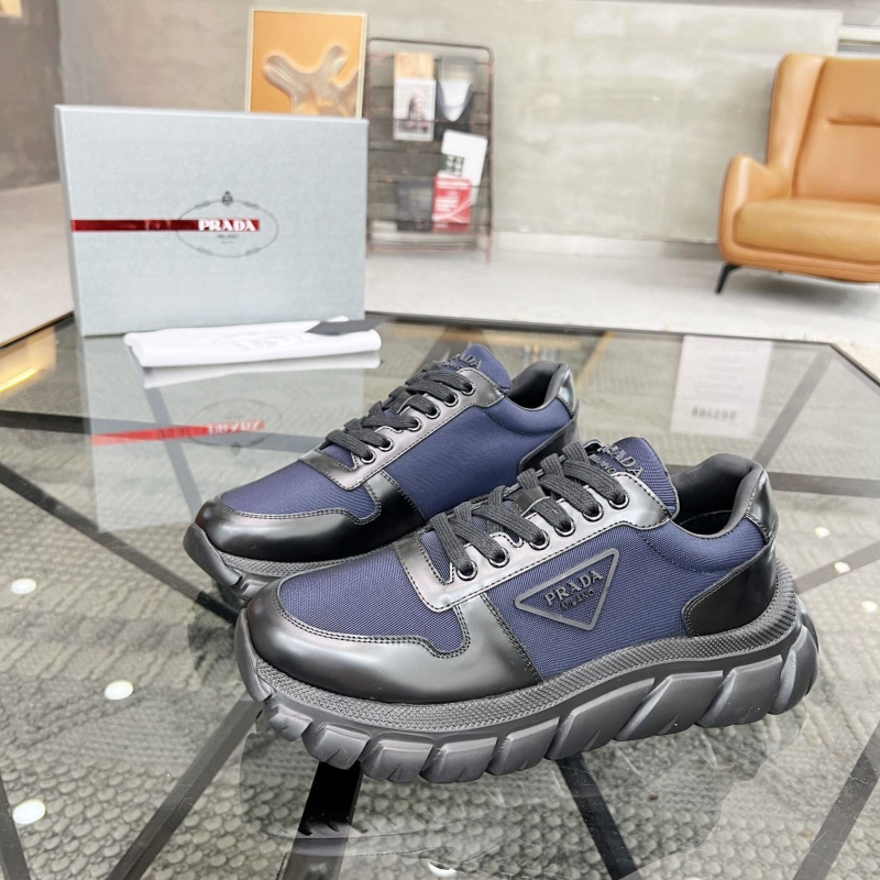 Pra*a casual shoes